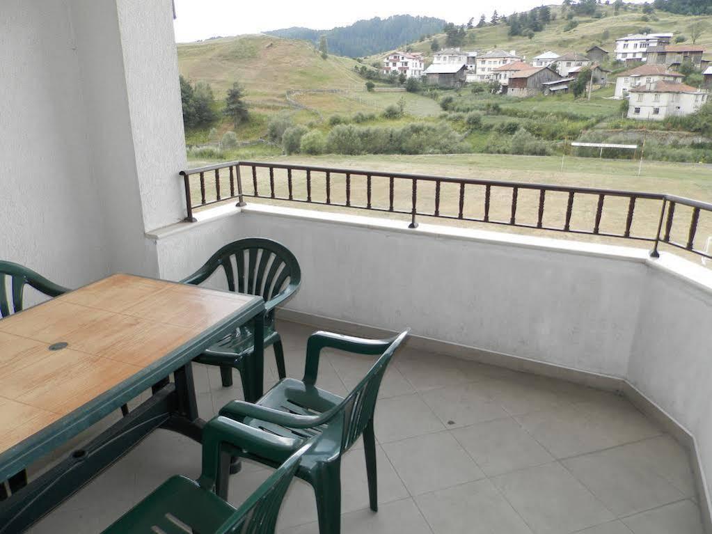 Family Hotel Daisy Borino Exterior photo