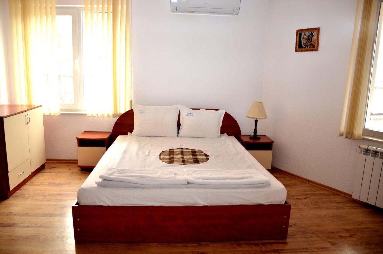 Family Hotel Daisy Borino Exterior photo