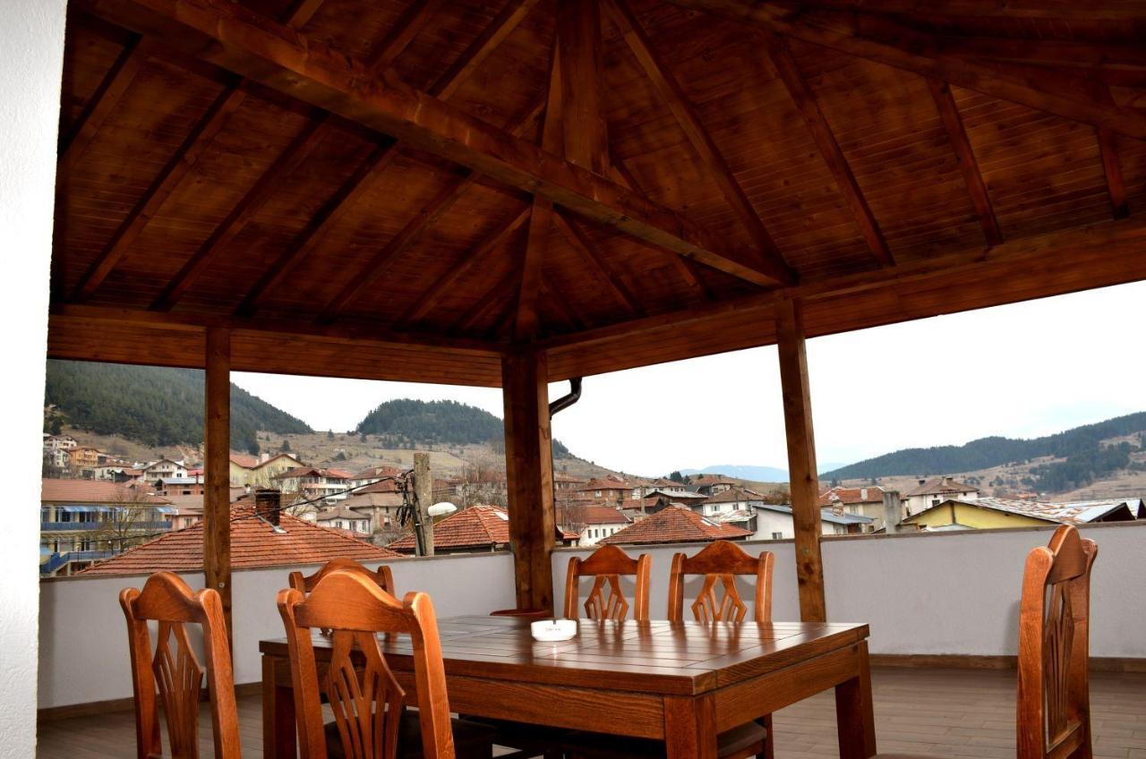 Family Hotel Daisy Borino Exterior photo