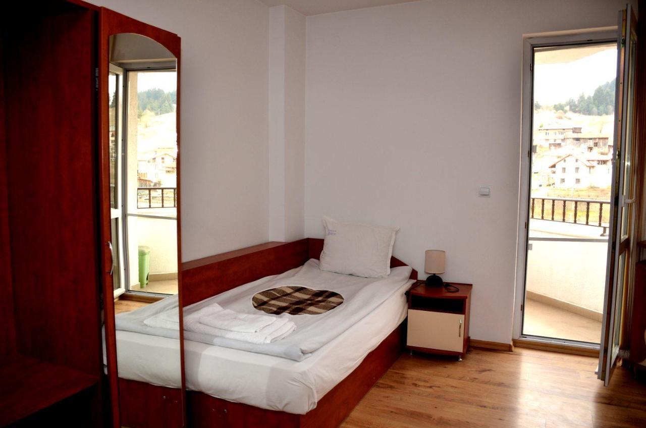 Family Hotel Daisy Borino Exterior photo